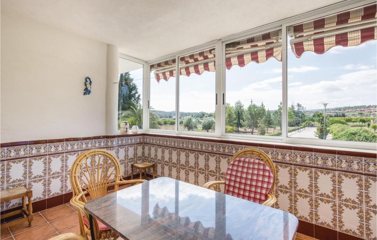 Awesome Home In Caravaca With Kitchen カラバカ・デ・ラ・クルス エクステリア 写真