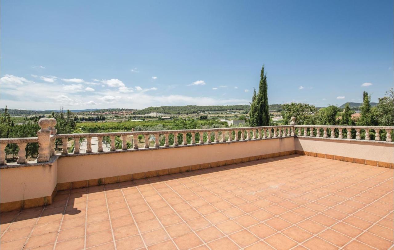 Awesome Home In Caravaca With Kitchen カラバカ・デ・ラ・クルス エクステリア 写真