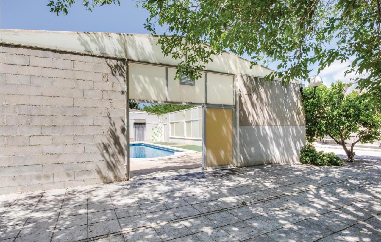 Awesome Home In Caravaca With Kitchen カラバカ・デ・ラ・クルス エクステリア 写真