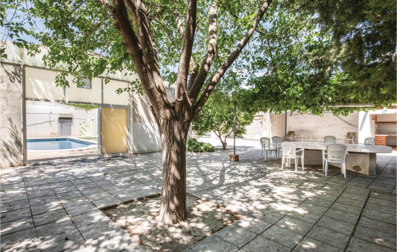 Awesome Home In Caravaca With Kitchen カラバカ・デ・ラ・クルス エクステリア 写真