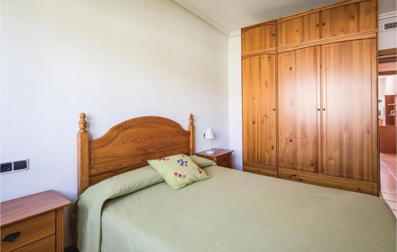 Awesome Home In Caravaca With Kitchen カラバカ・デ・ラ・クルス エクステリア 写真