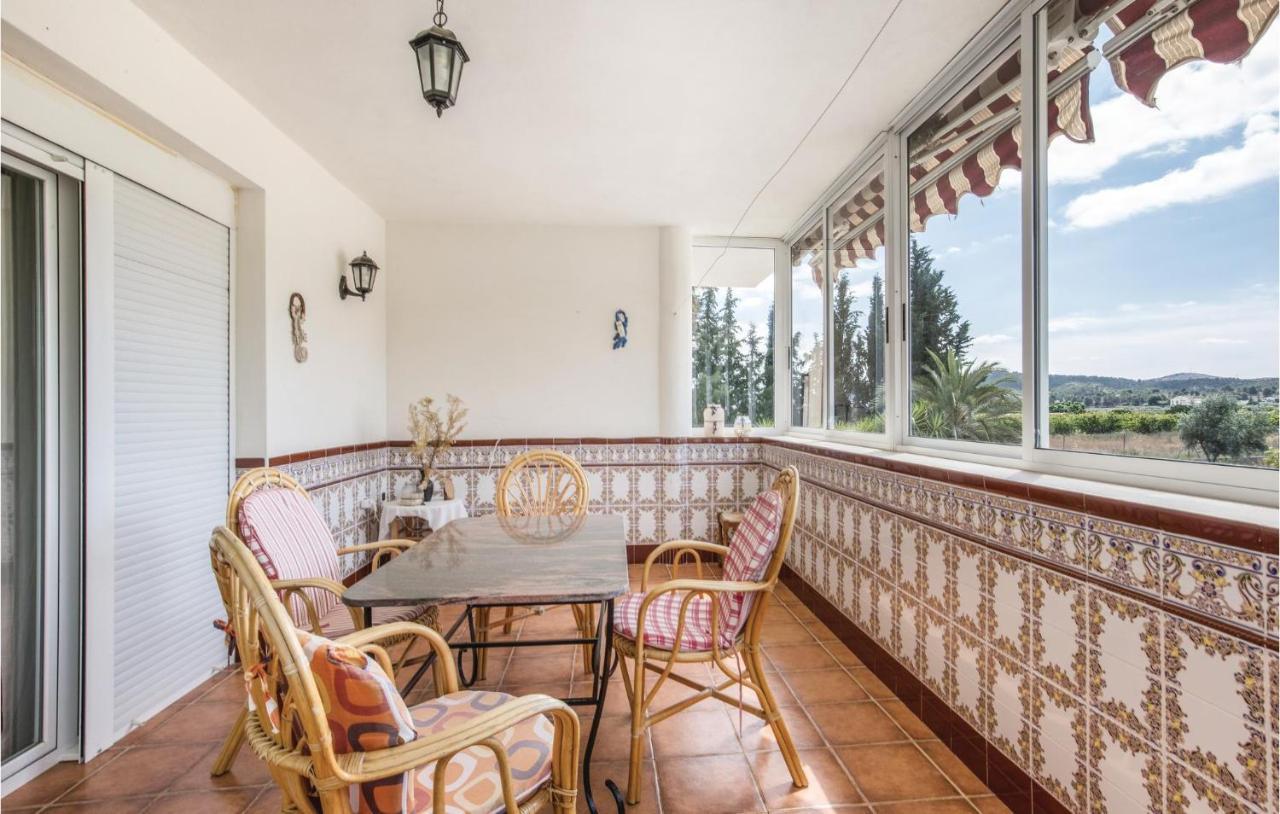 Awesome Home In Caravaca With Kitchen カラバカ・デ・ラ・クルス エクステリア 写真